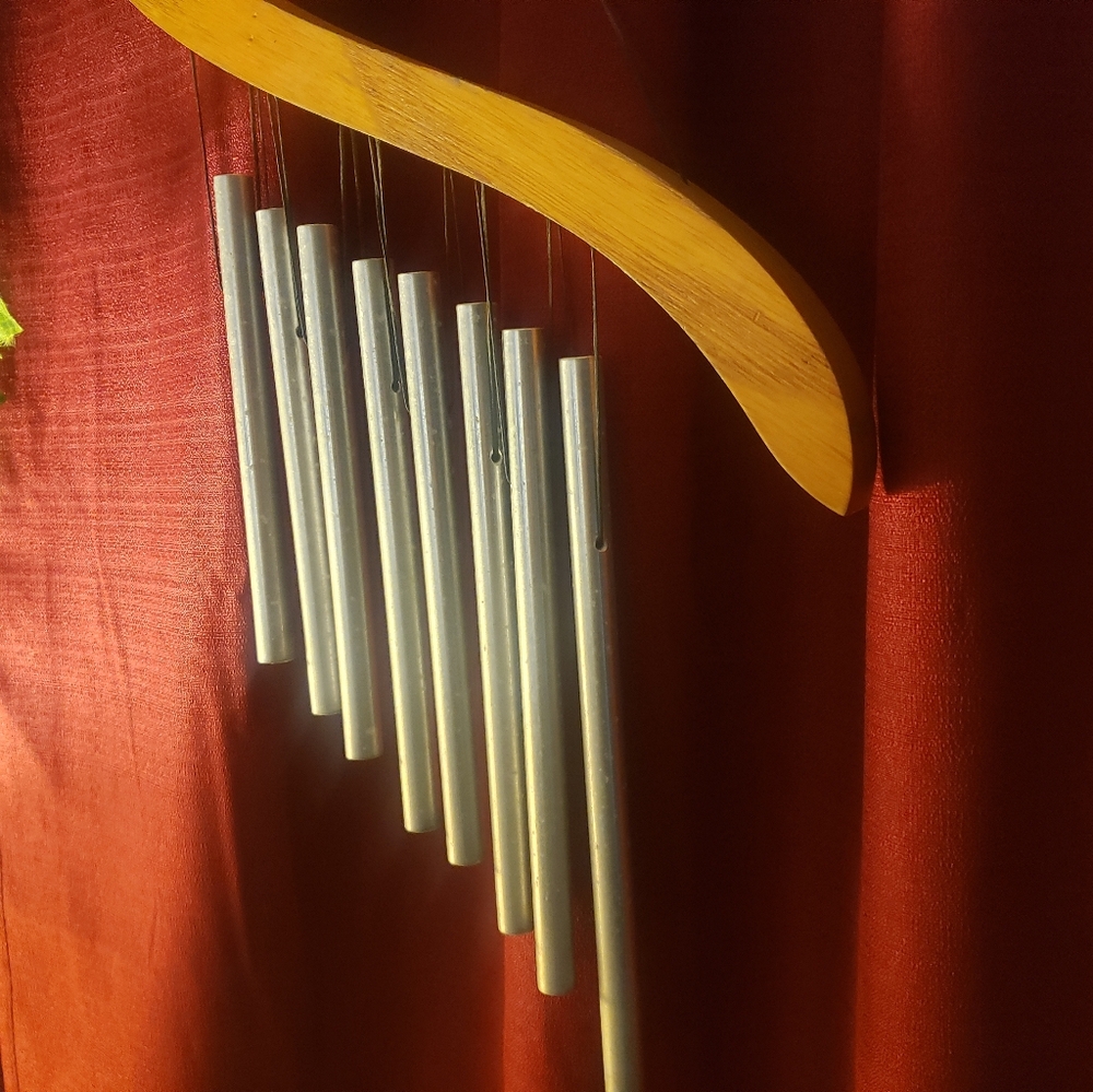 Vintage-Style 8" Arched Bamboo & Metal Wind Chimes, Soft Melody - Picture 3 of 8